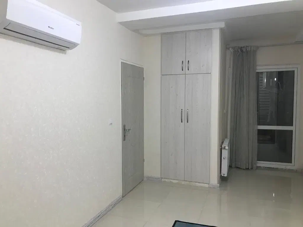آپارتمان لوکس وفول امکانات شهرک بهشتی ۱۳۴ متر مربع