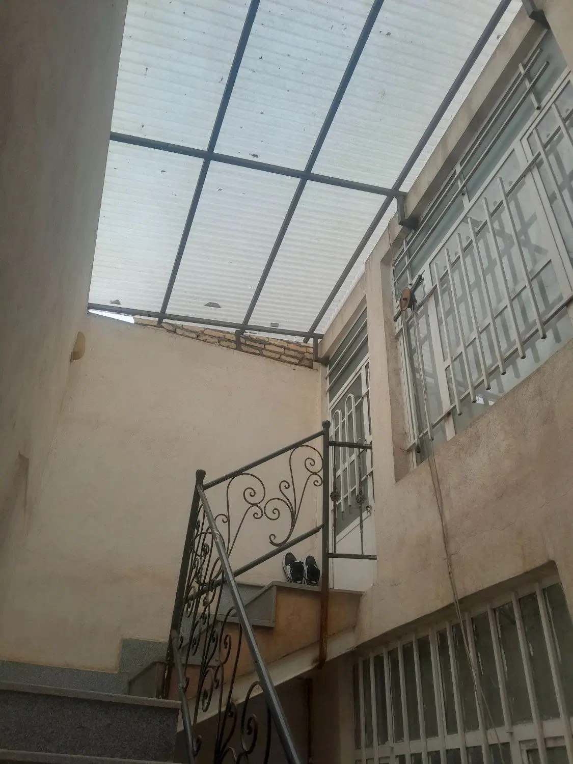 خانه ویلایی در دوطبقه