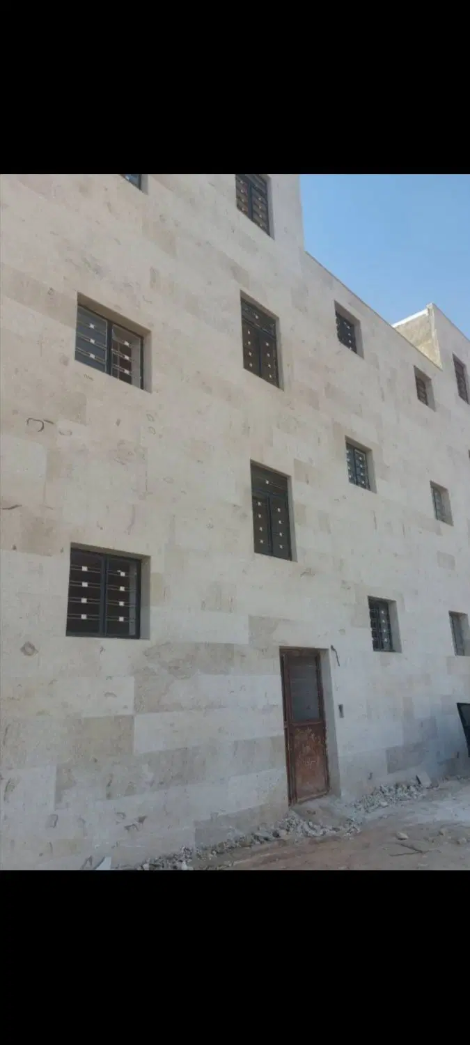 آپارتمان نو ساز در جرسقان