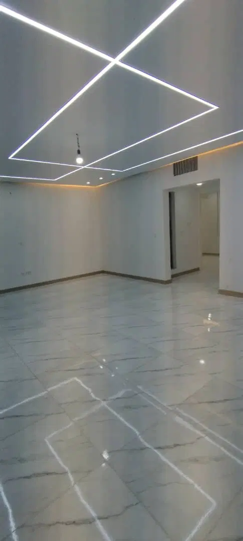 65متر طبقه دوم چسب بلوار باغستان