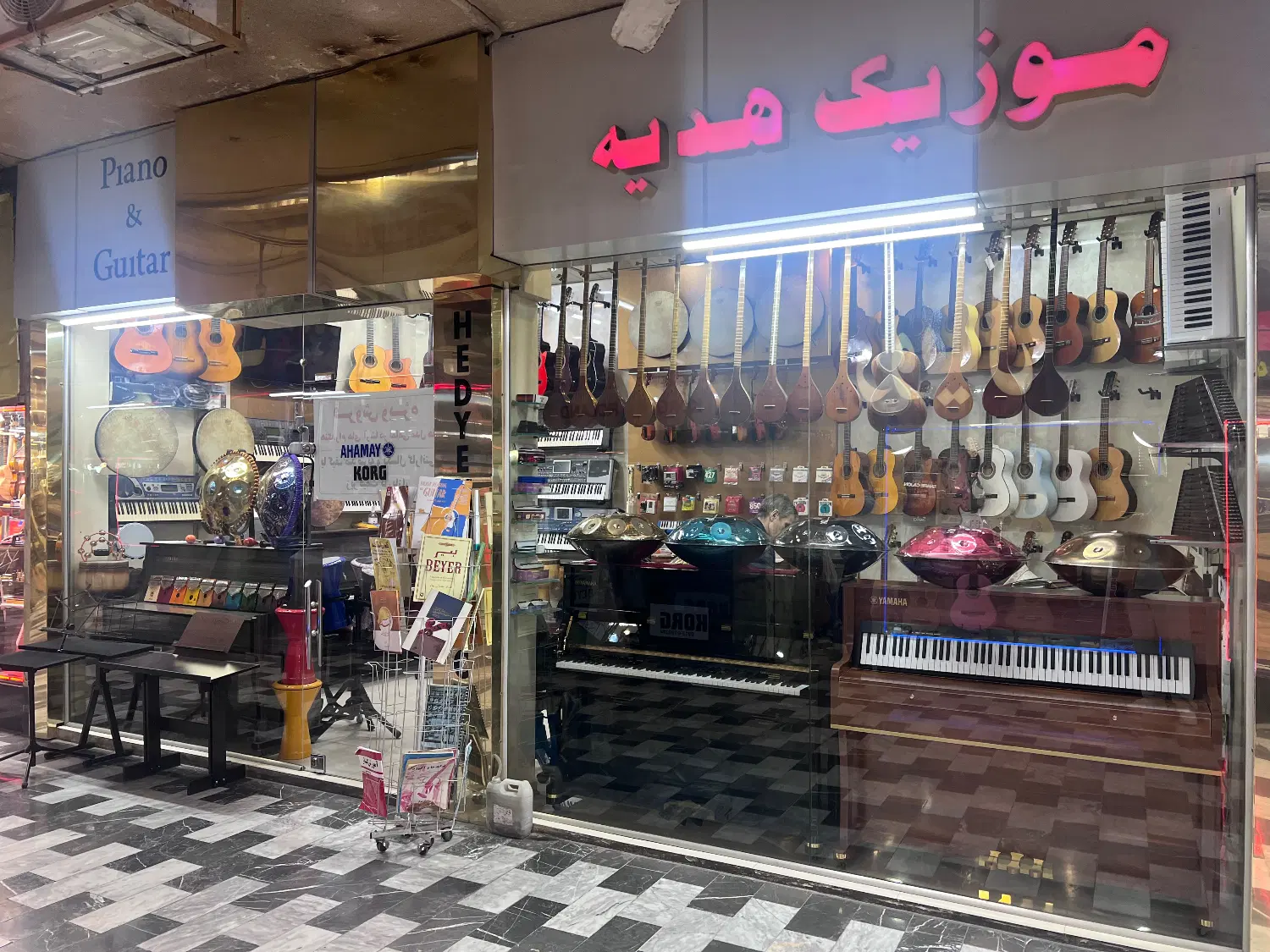 اجاره مغازه طلا فروشی