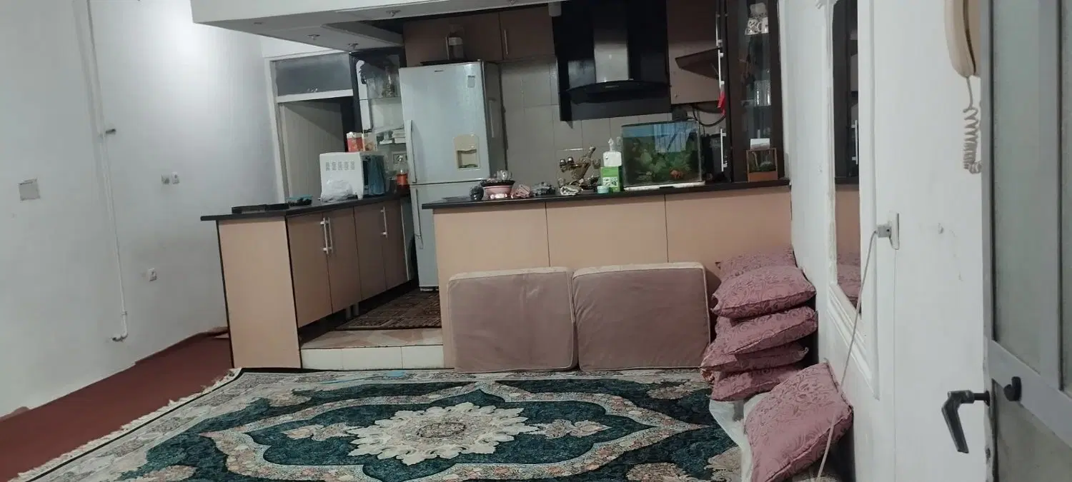 ۹۰ متر ویلایی دربست