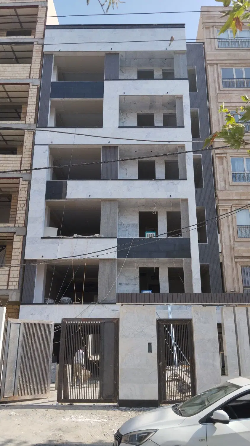 فروش آپارتمان مدرن ۲ خوابه با اتاق مستر