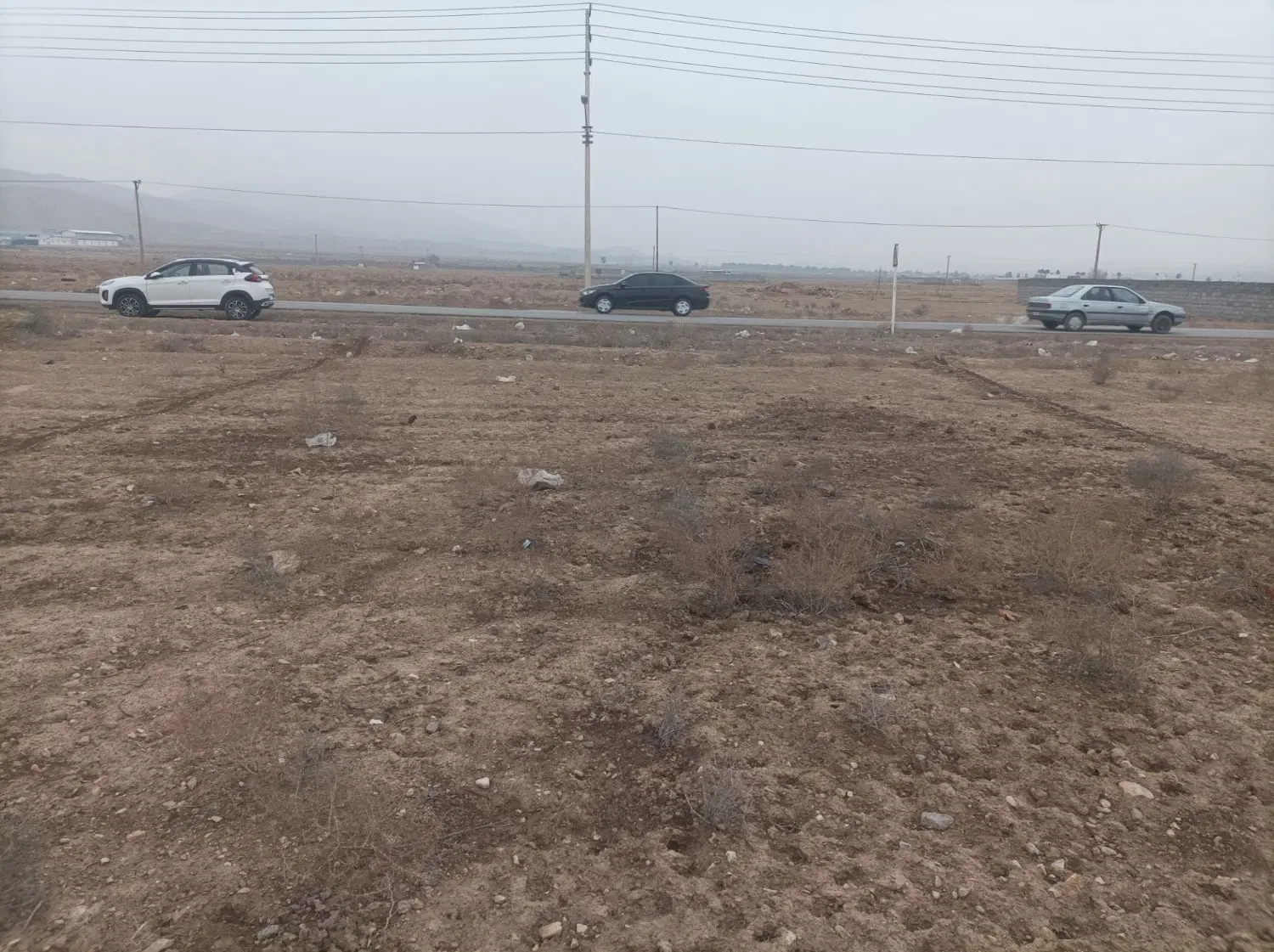 فروش زمین حاشیه جاده