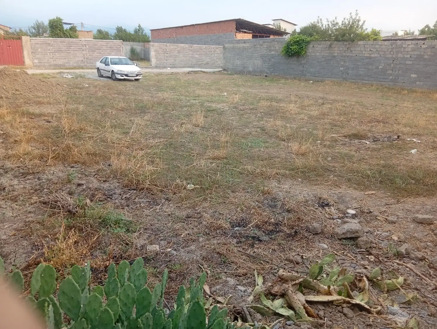۳۴۰متر زمین ولیک آباد گرگان