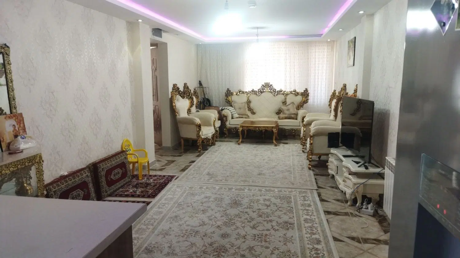 آپارتمان کاج