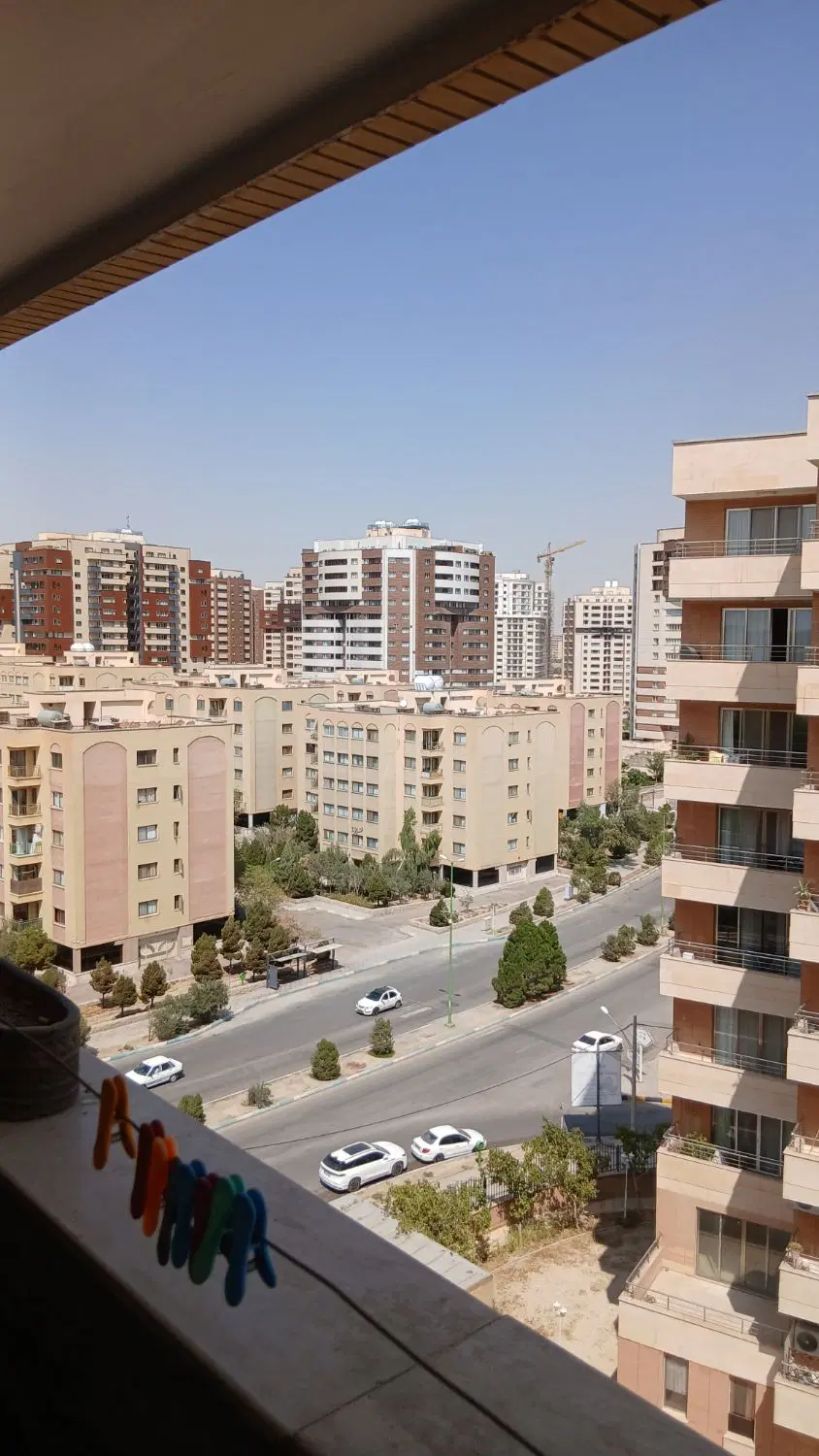 فروش واحد ۱۰۷ متری تکمیل دو خواب سند دار .احمدگل