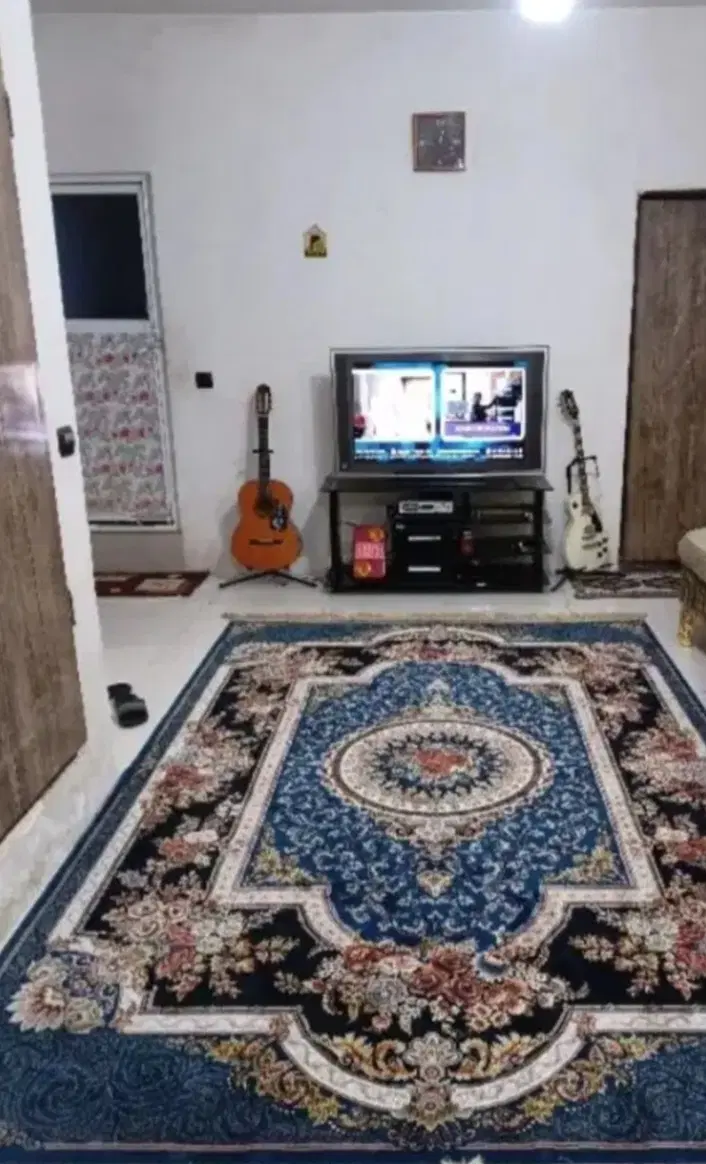 هم خونه خانم