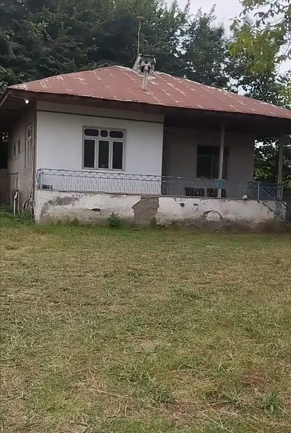 زمین با خانه