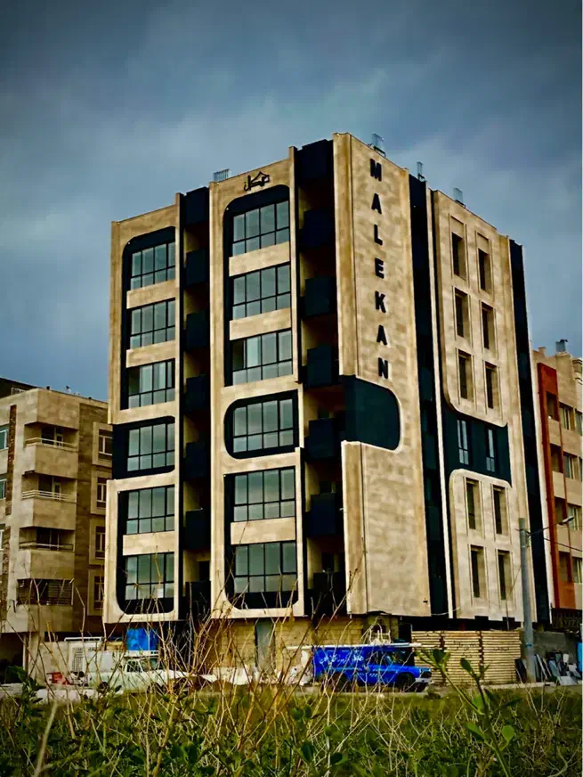 پیش فروش آپارتمان ۲۴۰ متری