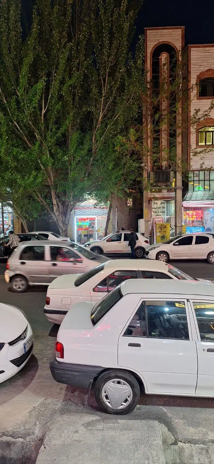 مغازه ۲۴ متردر یاغچیان جهت واگذار به کار کامپیوتری