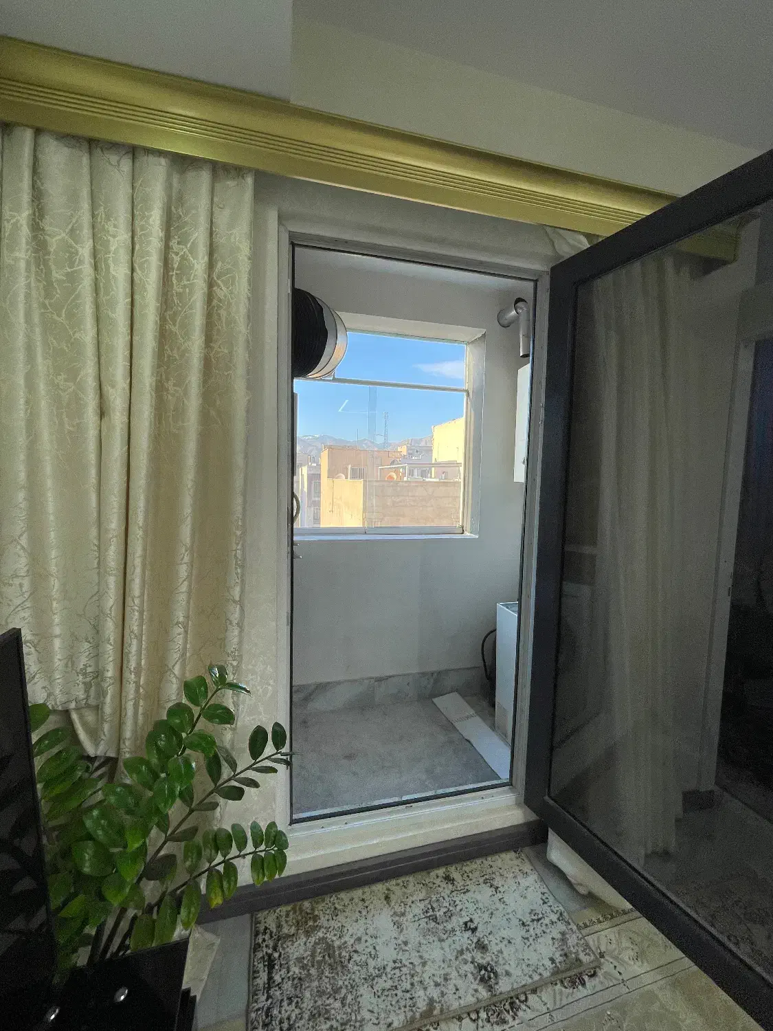 فروش آپارتمان۵۵متری_سردارجنگل_رو به آفتاب جنوب