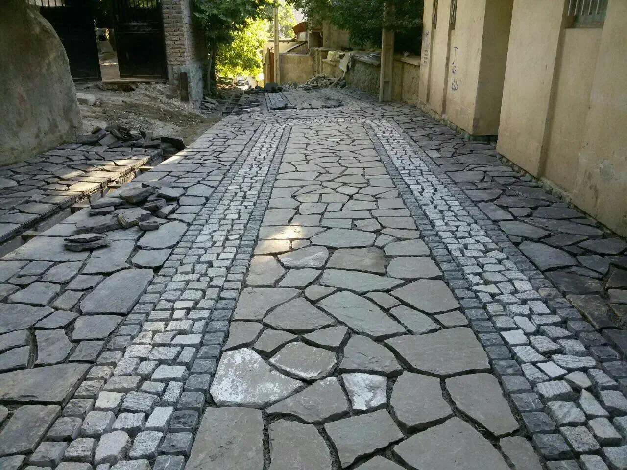 معاوضه معدن سنگ دارای مستاجر ۱۵۰میلیونی باآپارتمان