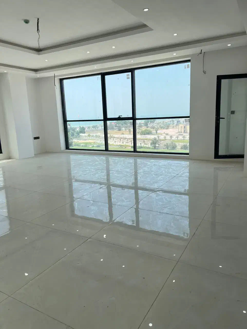 ۹۲متری دو خوابه رسالت جنوبی