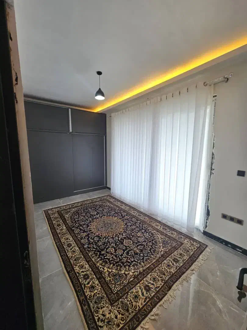 ویلا سه خواب استخردار، ۱۹۰ متر بنا، ۵ سال ساخت