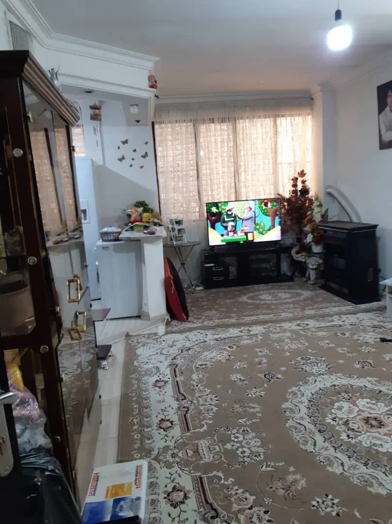 سرافرازان ۹ با پارکینگ ۱خواب طبقه اول