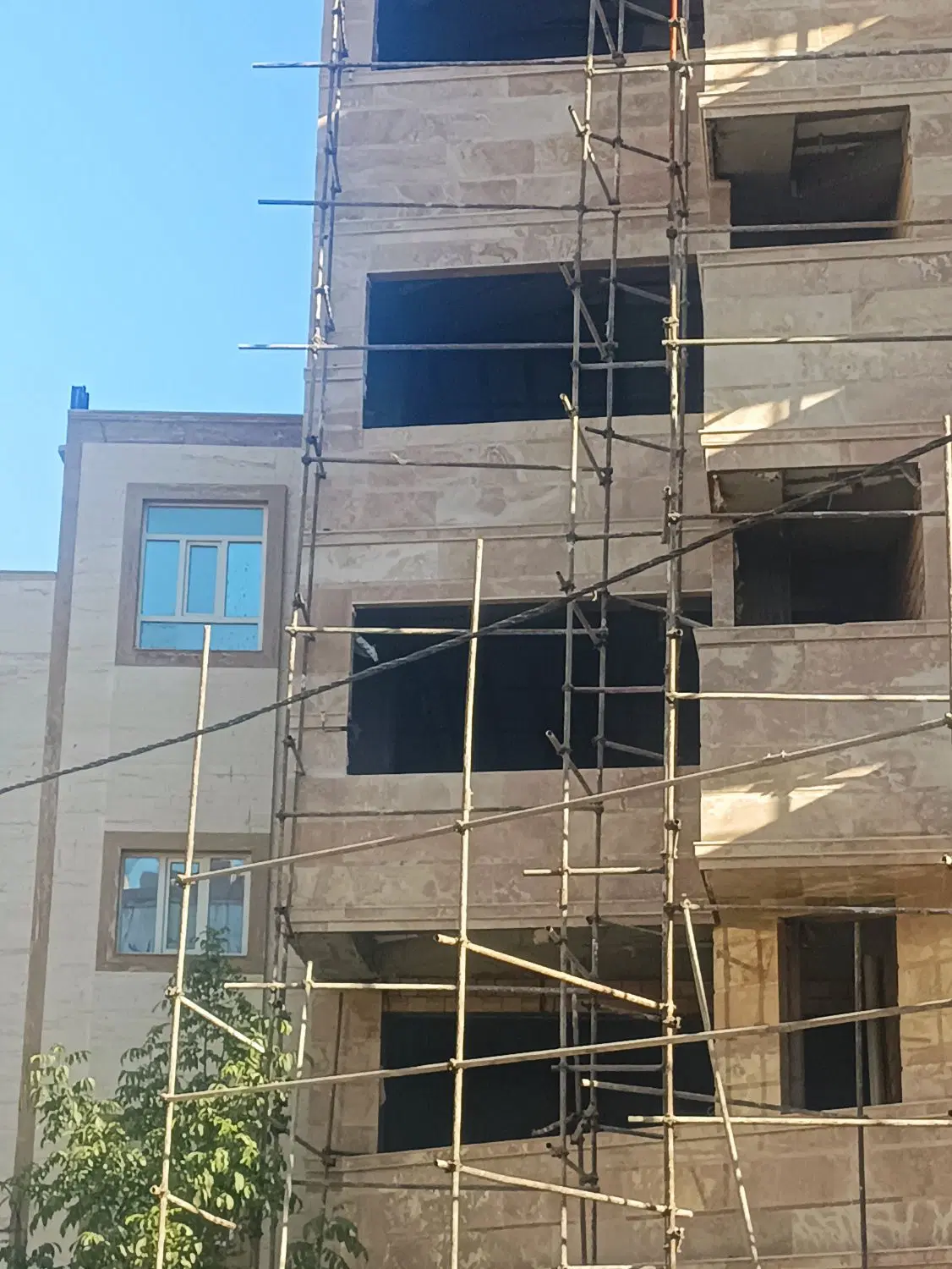 واحد 140متری