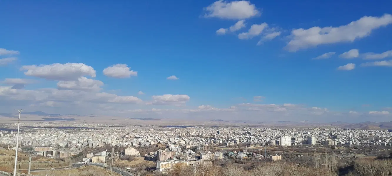 رهن کامل منزل دو طبقه در سه راه حسن آباد