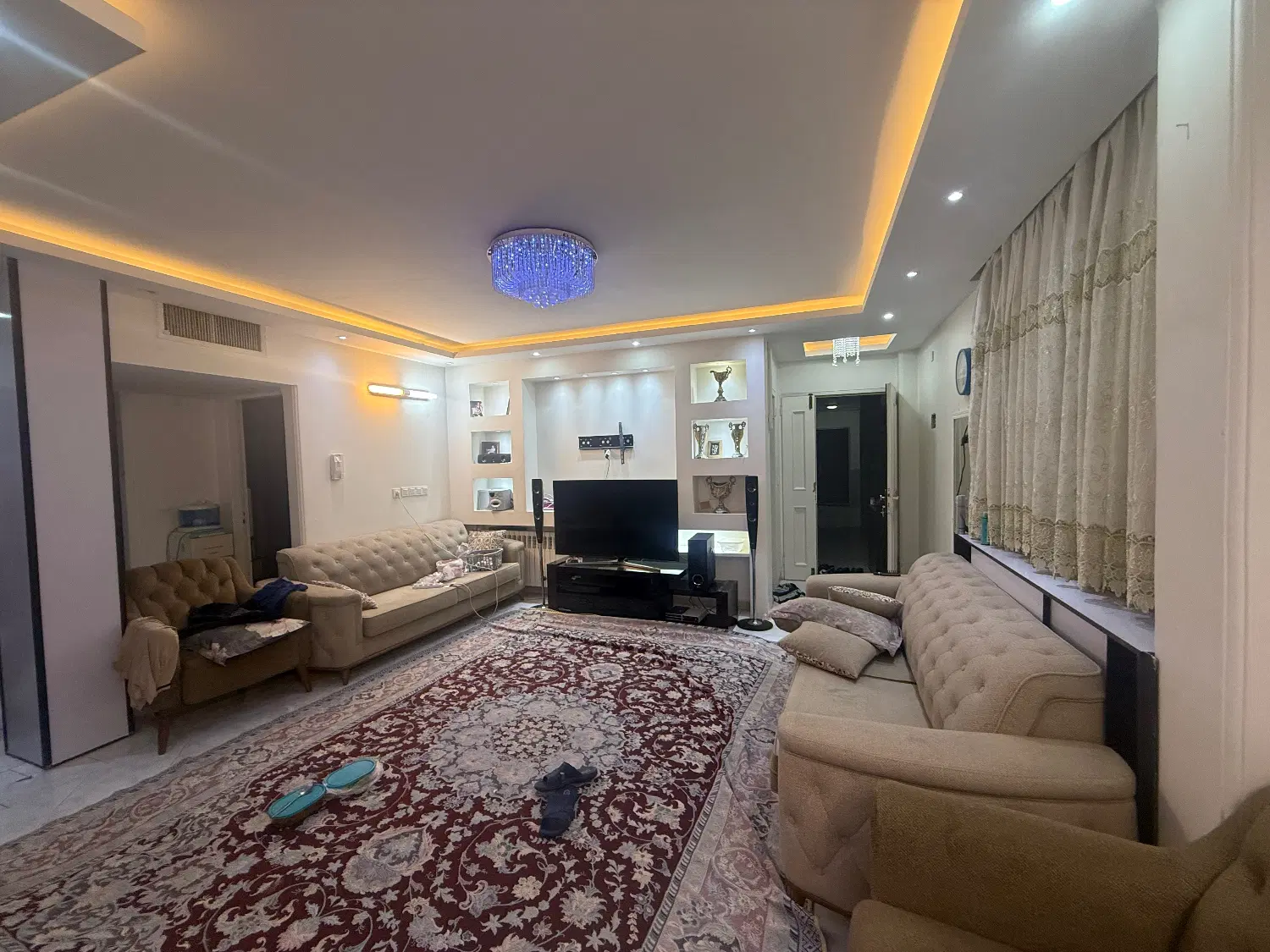 اپارتمان۹۵ متری_ شفق_ بازسازی شده