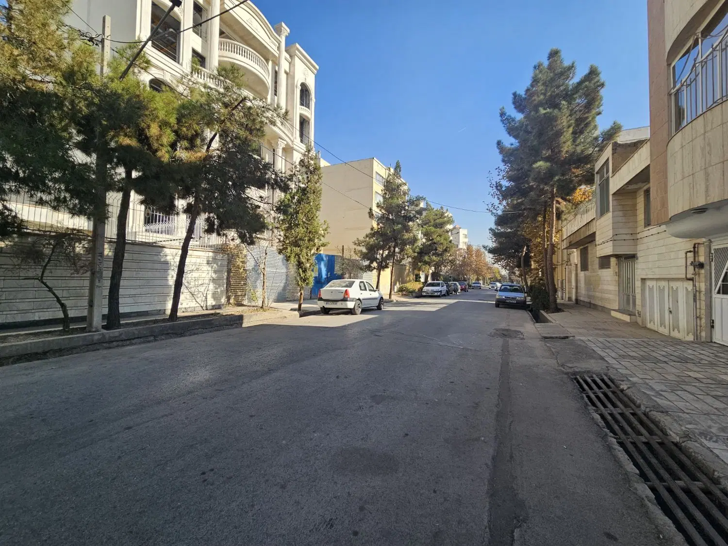 منزل کلنگی در فرامرز عباسی باپروانه ساخت