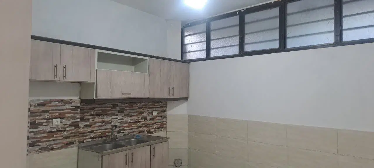 اجاره (حدودا۵۰متر مسکونی طبقه همکف)