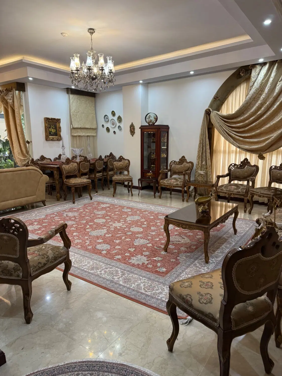 آپارتما ن ۲۸۰ متری بسیار لوکس و شیک