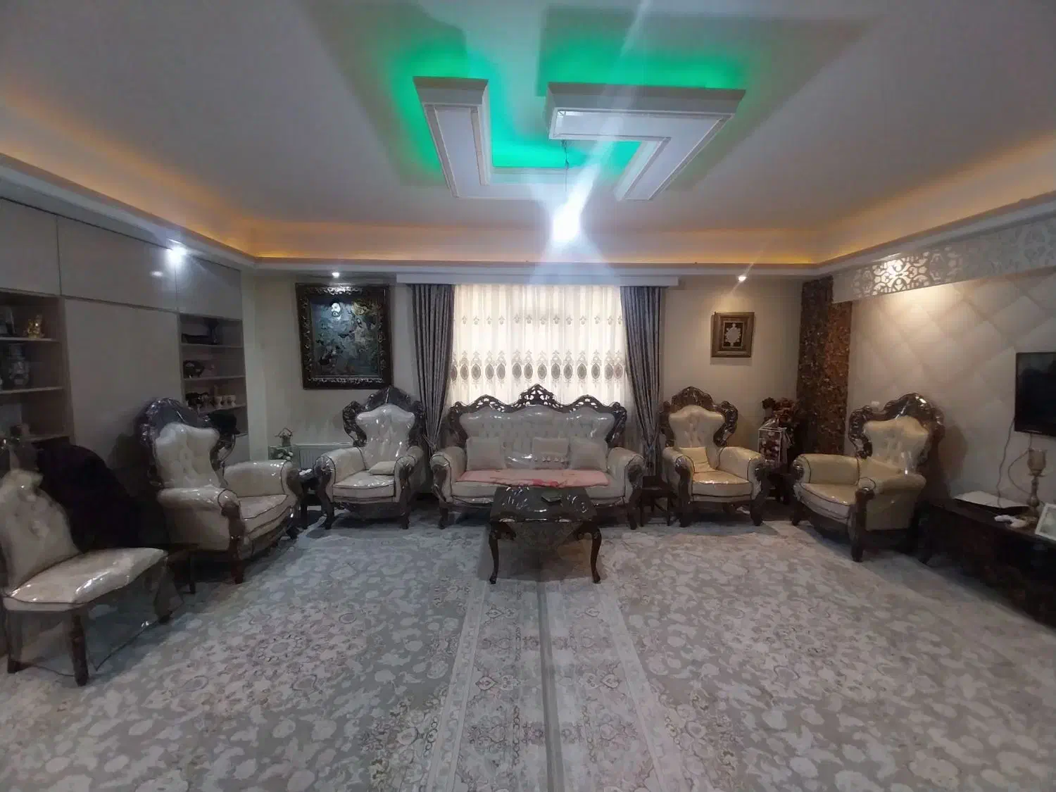 املاک