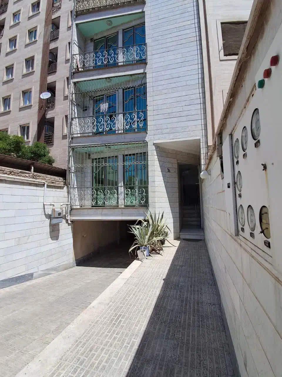 یادگار طوس ۴۰ متر