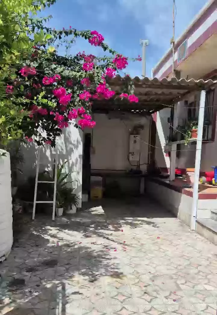 ویلایی ۲۰۰ متری تنگک اول