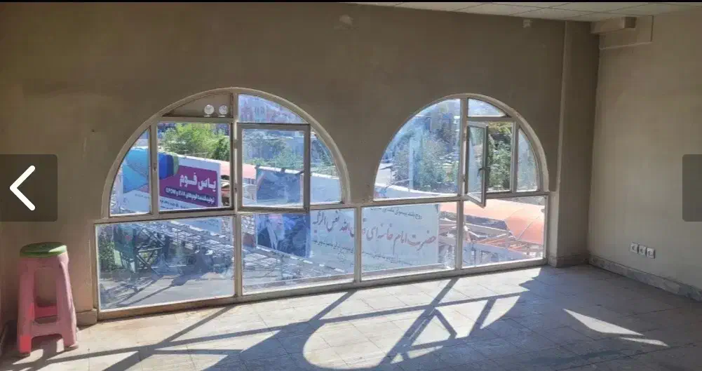 فروش واحد دفتری در پاساژ فیروزه به متراژ 60 متر