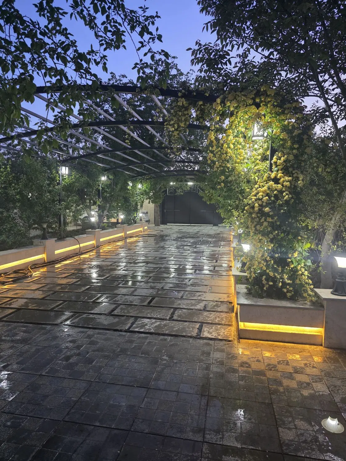 باغ ویلای دوبلکس بهترین شهرک چهار باغ