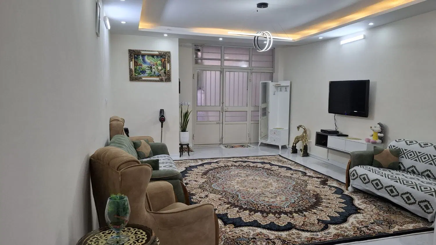 سوییت اجاره ای درود بسیار تمیز