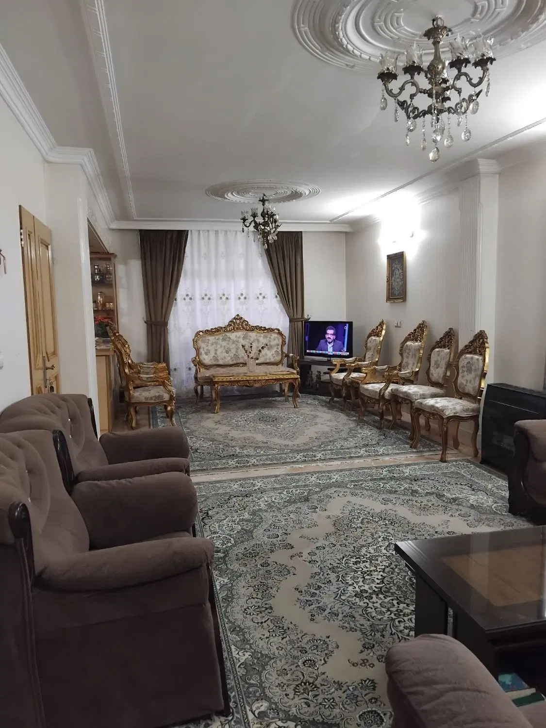 آپارتمان ۱۱۰ متری در خیابان امیدشرقی