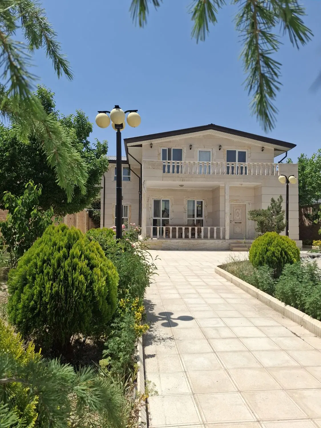 ۱۰۰۰ متر باغویلا دوبلکس در بافت باغ ویلای شهریار