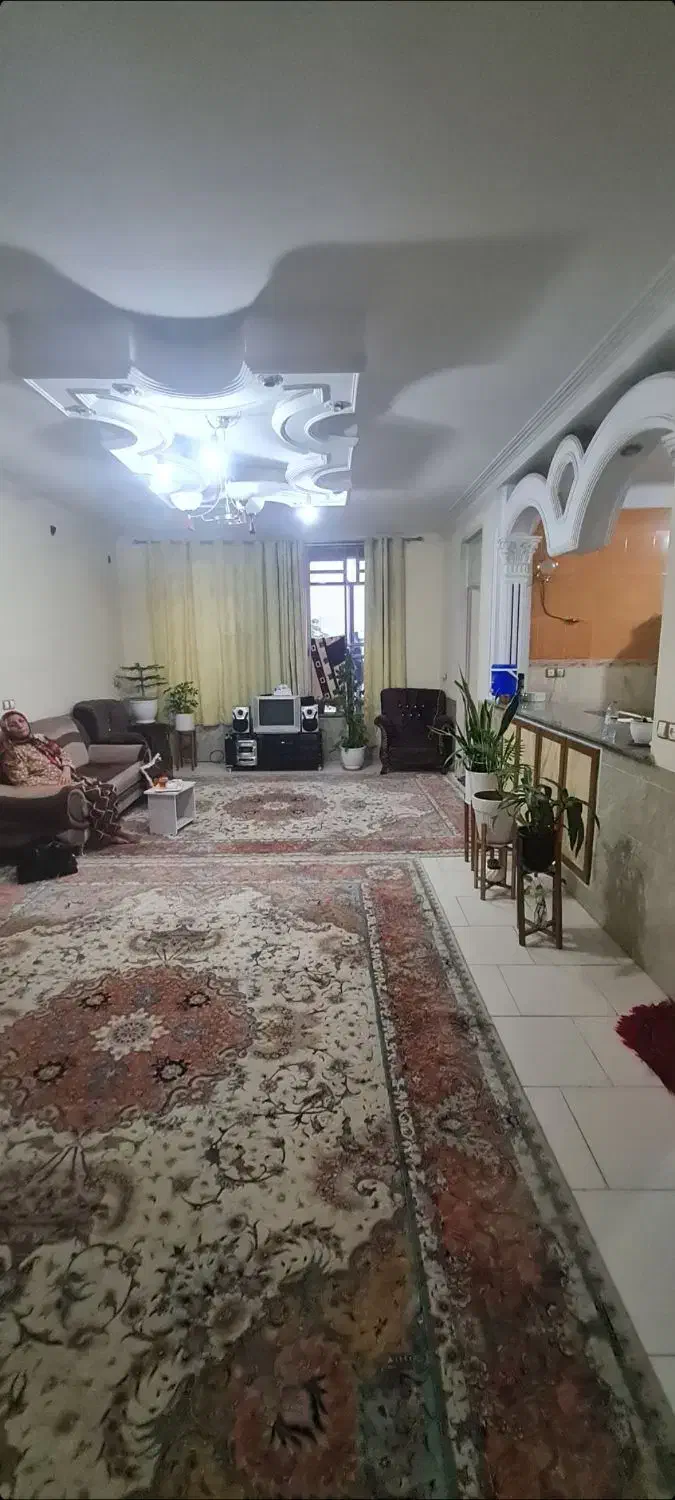 منزل طبقه دوم ۳ خوابه