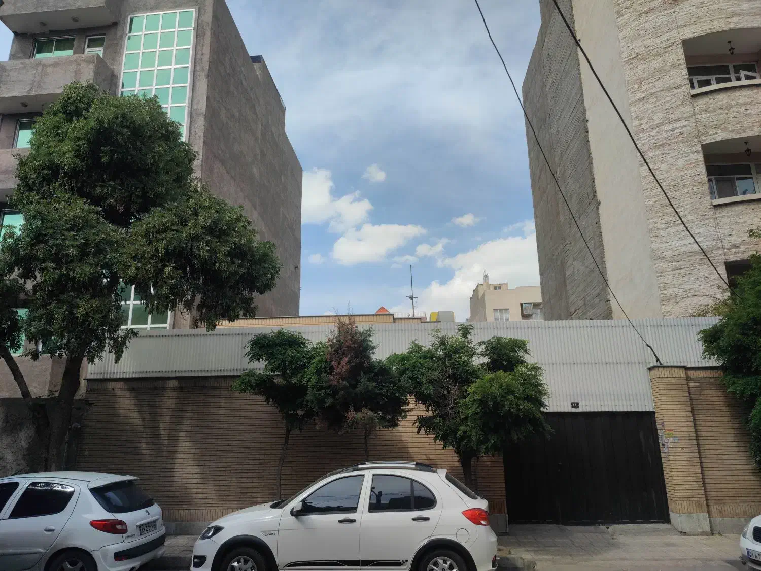 ملک 247 متری با تراکم زیاد در منطقه یک مشهد