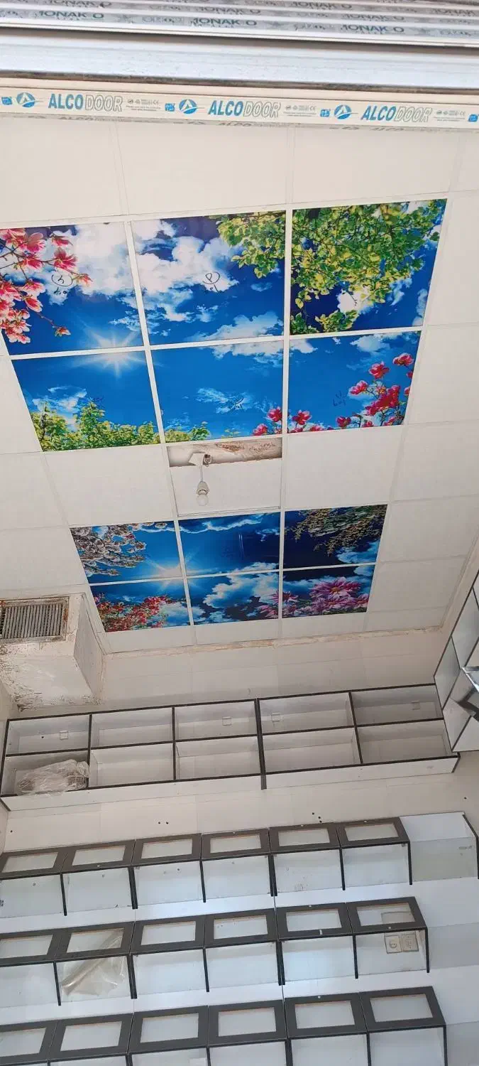 فروش یک واحد منزل مسکونی تجاری با 2باب مغازه