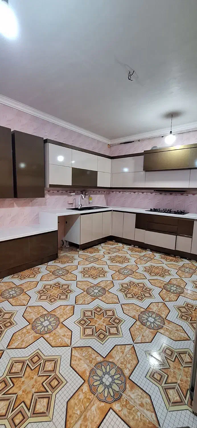 خانه ی اجاره ای در جم