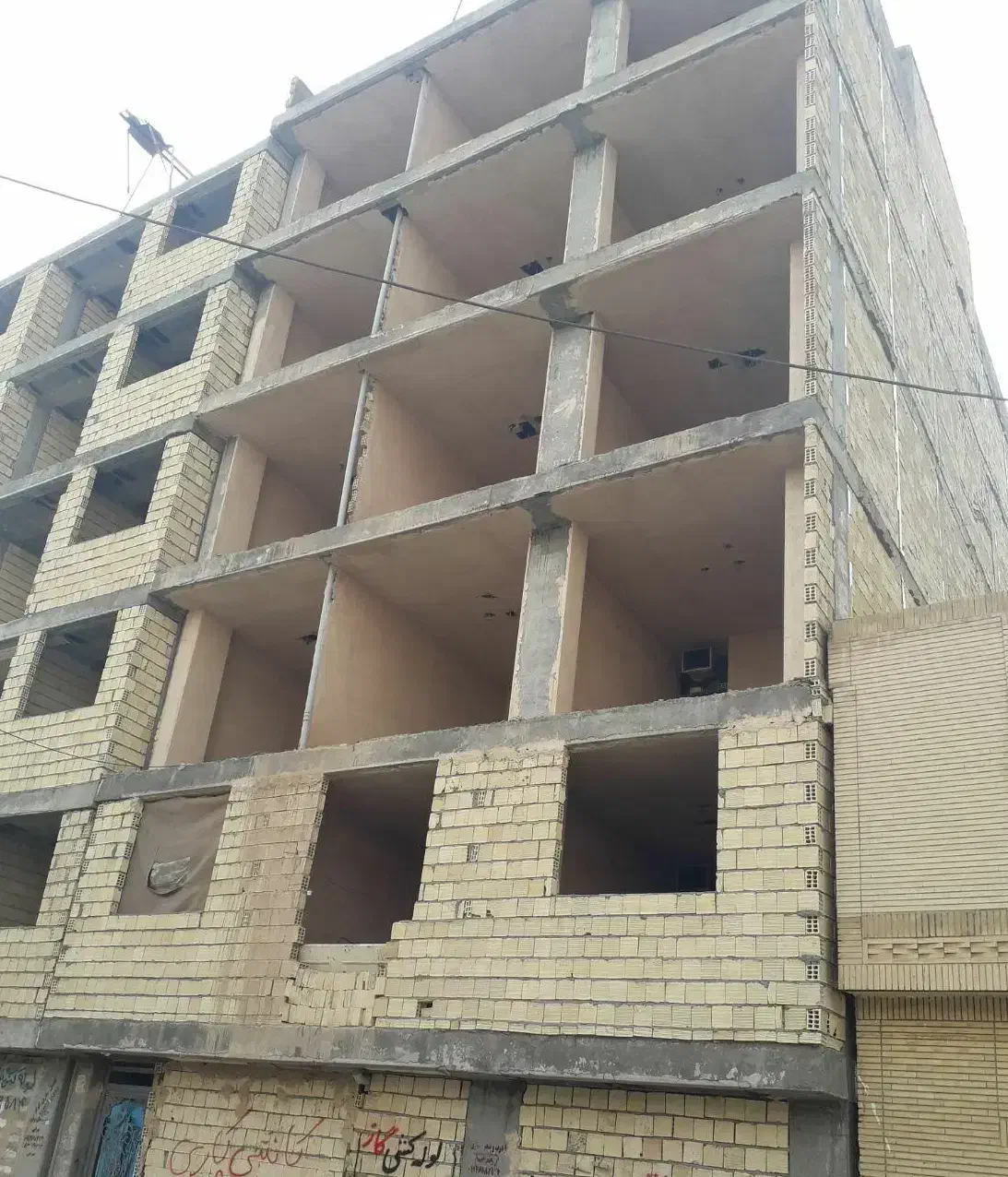 فروش تک واحدی ۱۴۷ متری در عطار