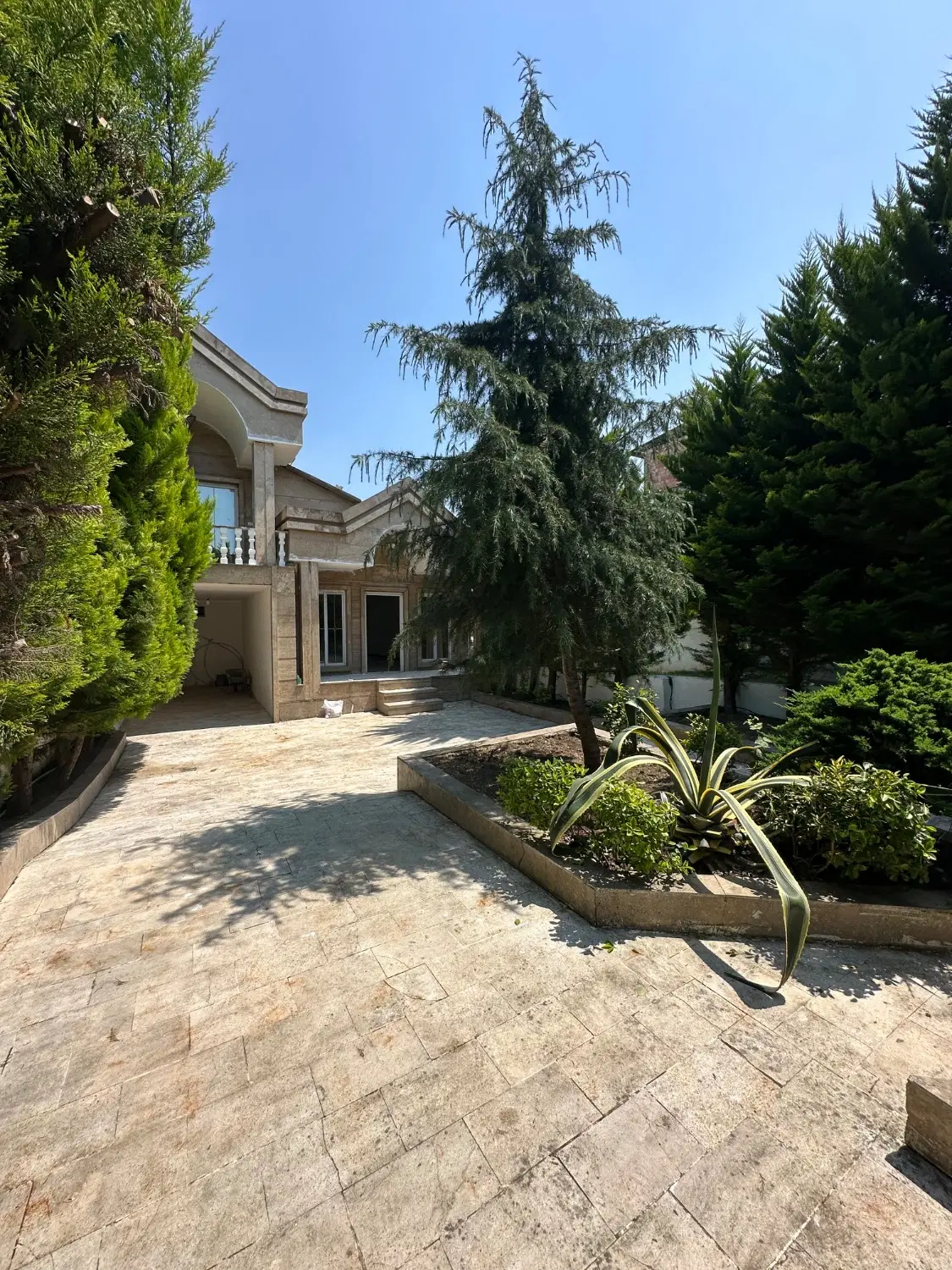 باغ۳۰۰متری_مشجر مناسب سکونت سنددار_شمال