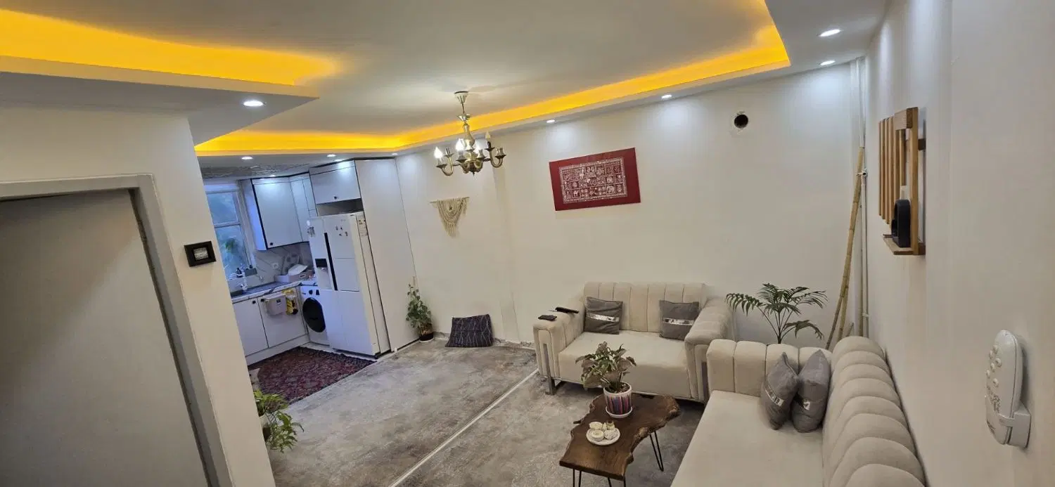 ۵۷متر_فول بازسازی_ خیابان ازادگان