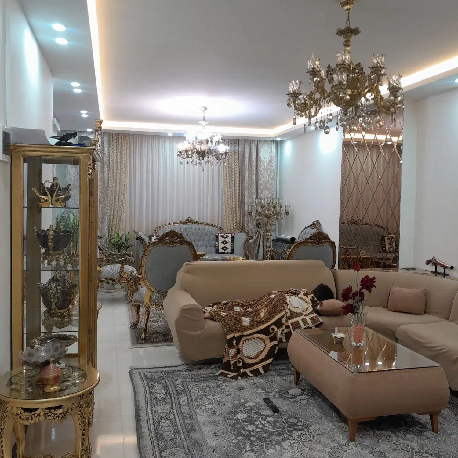 آپارتمان ۱۱۰متری توس۴۱شهرک حجت شیک