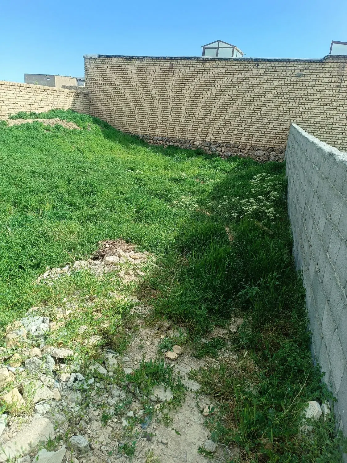 212متر زمین مسکونی