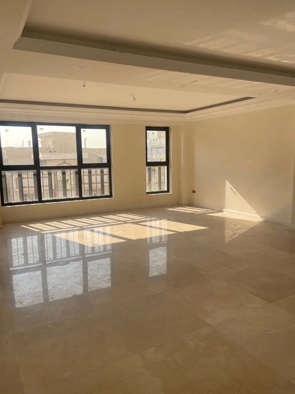توحید ۱۰۰ متر فول امکانات ( تراورتن )