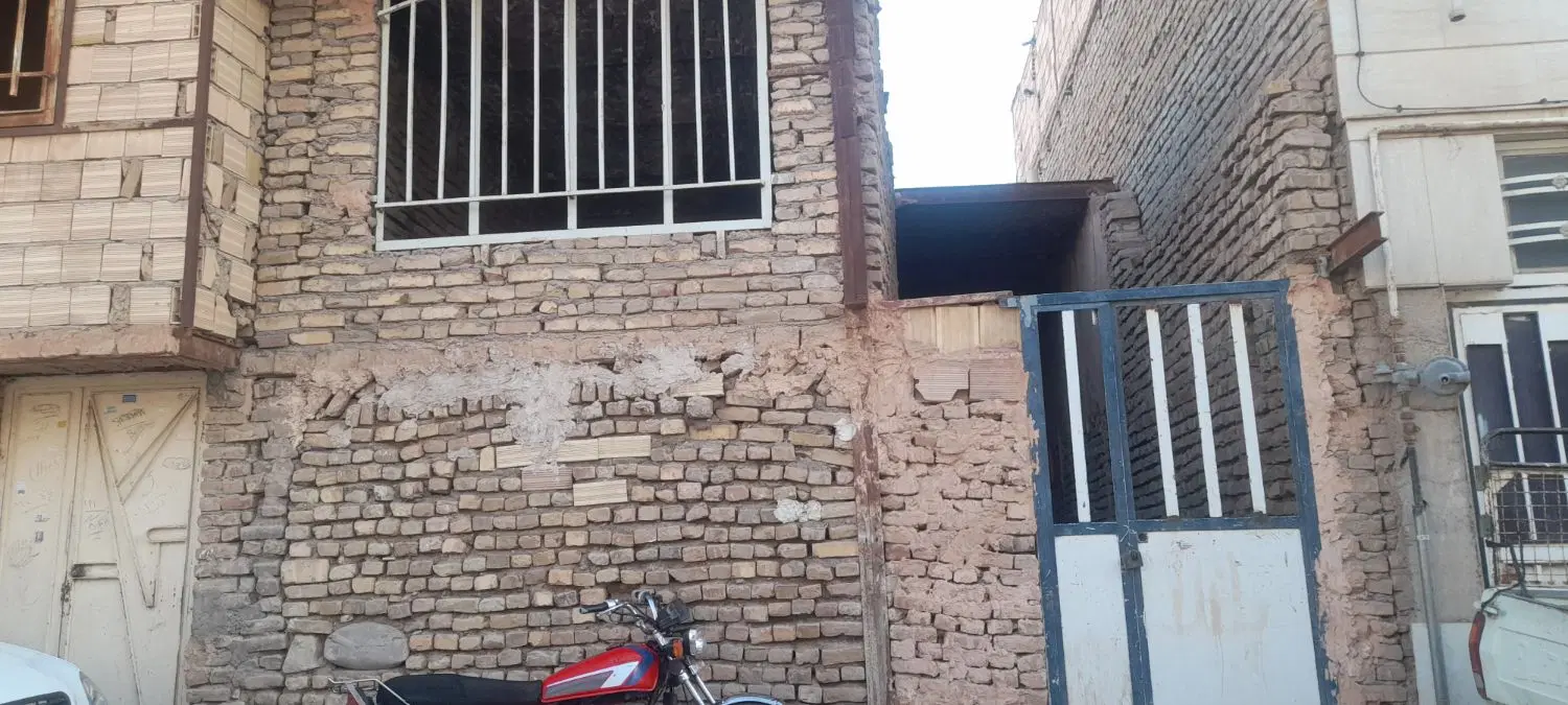 خانه نیمه ساز بهترین موقعیت
