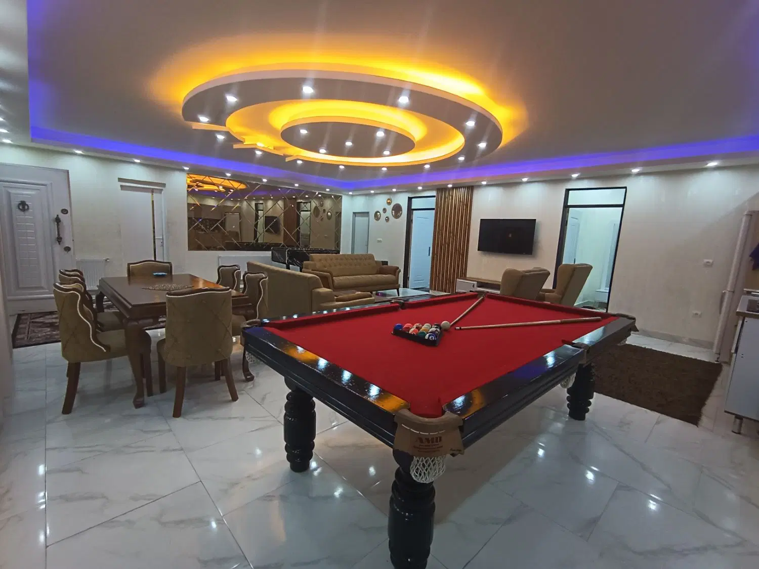 اجاره ویلا لوکس استخردار ابگرم خانم فتاحی کد1