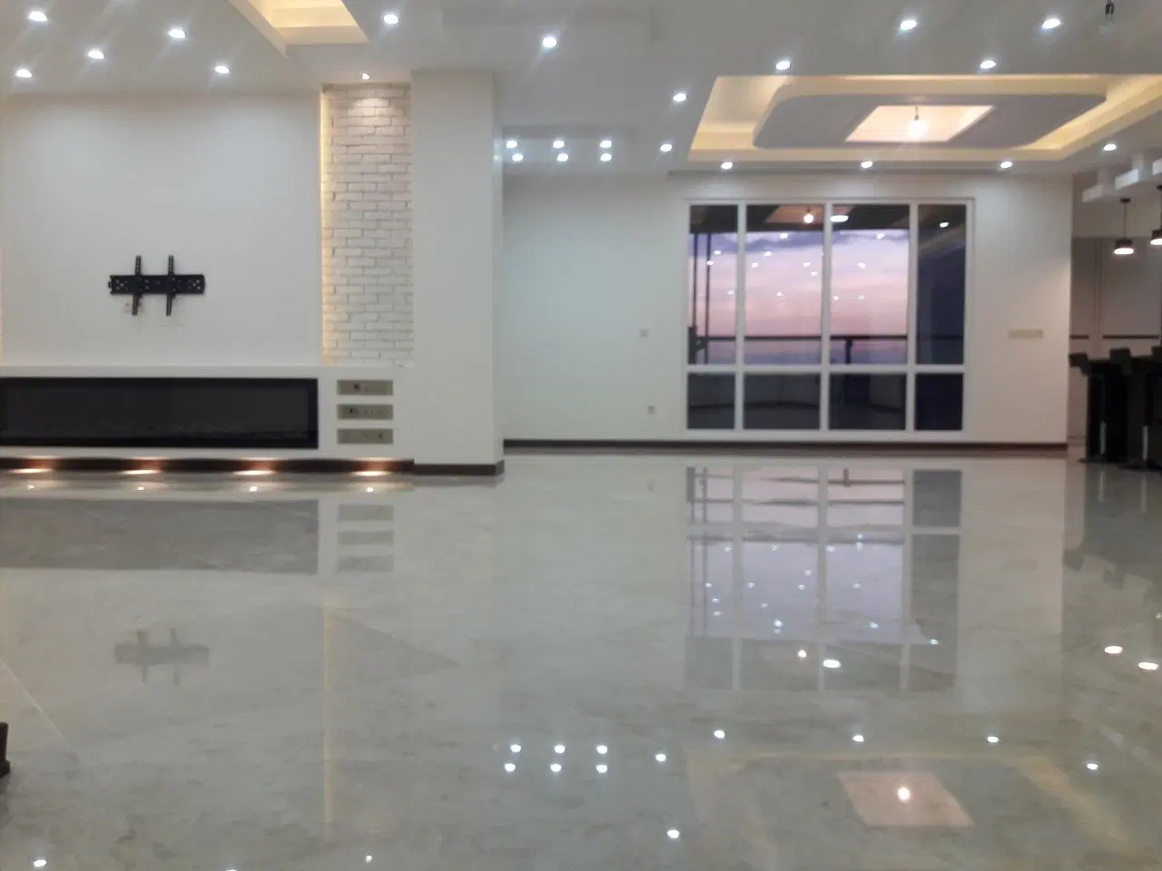 آپارتمان 200meterمناسب خانواده های خوش سلیقه سرتخت