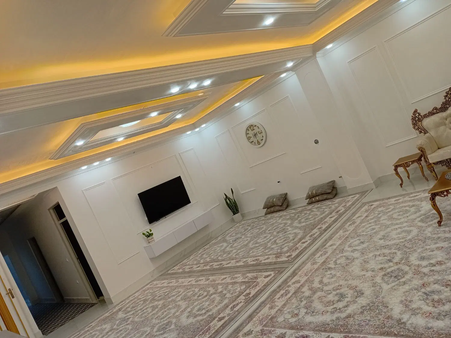 فروش خانه یک طبقه روی پیلوت