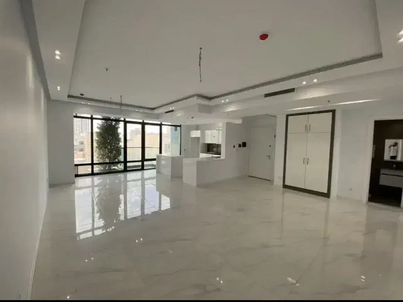 فروش واحد دوخواب در برج برند شهرک هما