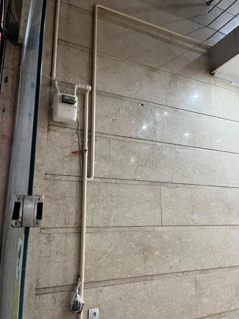 فروش مغازه ۴۰ متری با ملکیت